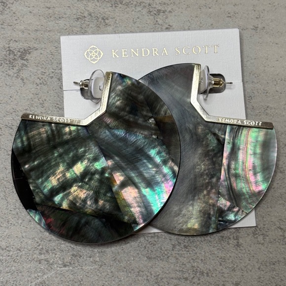 Kendra Scott Kai Hoop Earrings in Black Mother of Pearl - Picture 2 of 9